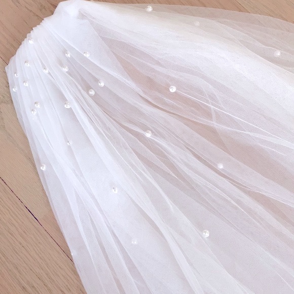 32" Double tiered veil with pearl - Picture 3 of 11